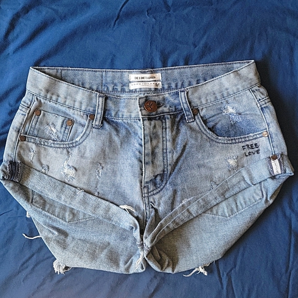 One Teaspoon Bandits FREE LOVE Shorts